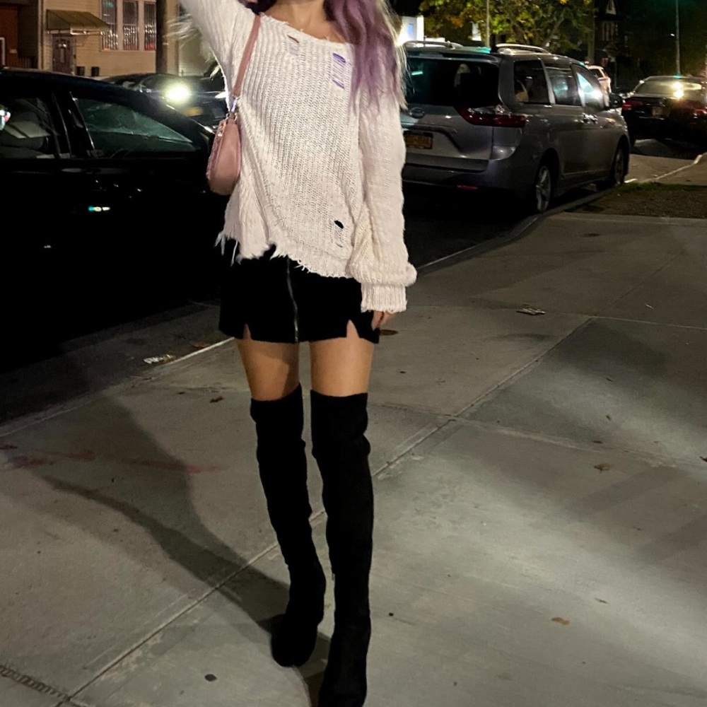 Pam & Gela Pullover Sweater